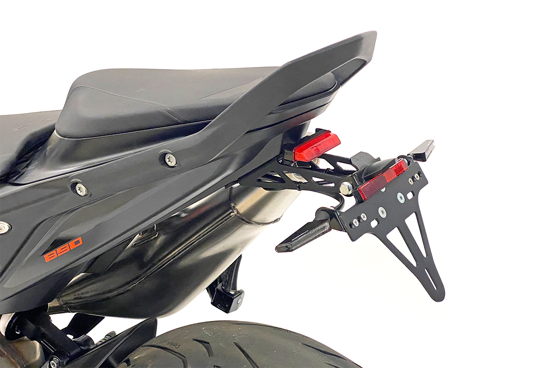 Soporte de matrícula alpha Technik para KTM 790 Duke, año del modelo 2018 - 2020, y 890 Duke, año del modelo 2021-, Tipo KTM 790 Duke