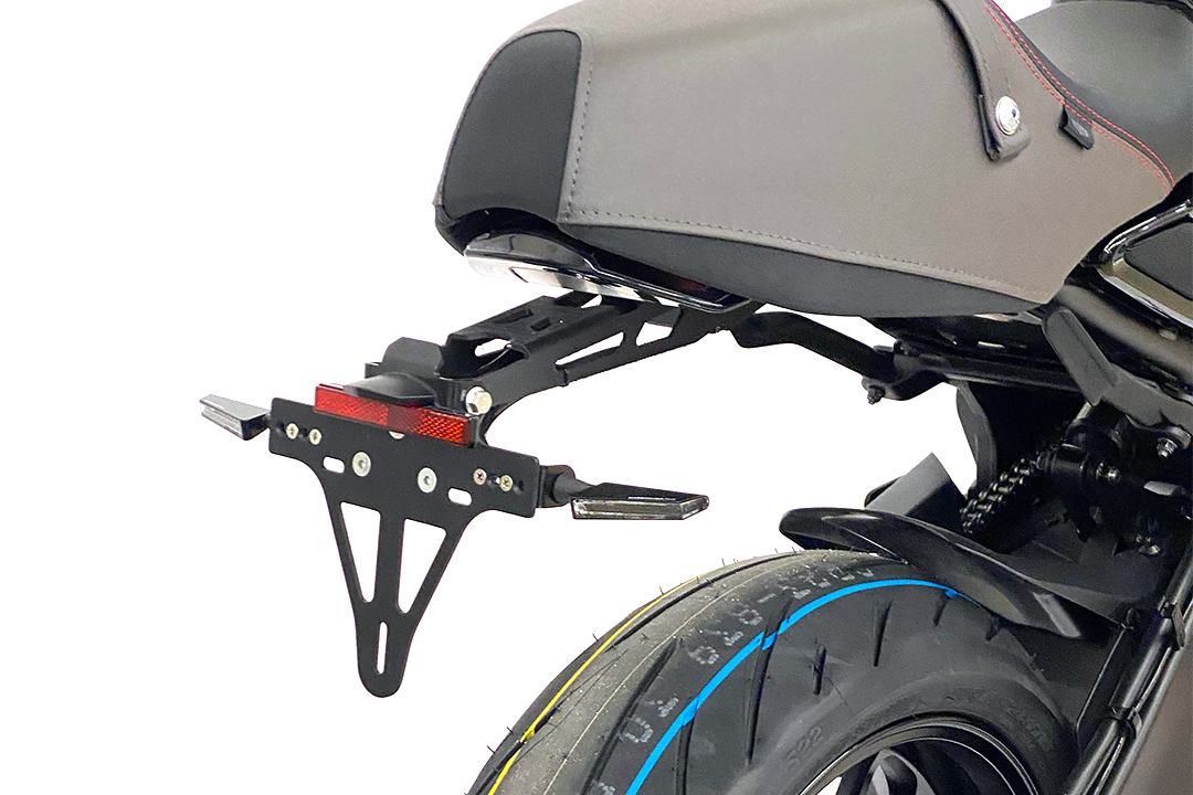 Soporte de matrícula alpha Technik para Yamaha XSR 900 / XSR 900 GP, a partir del año de modelo 2022-